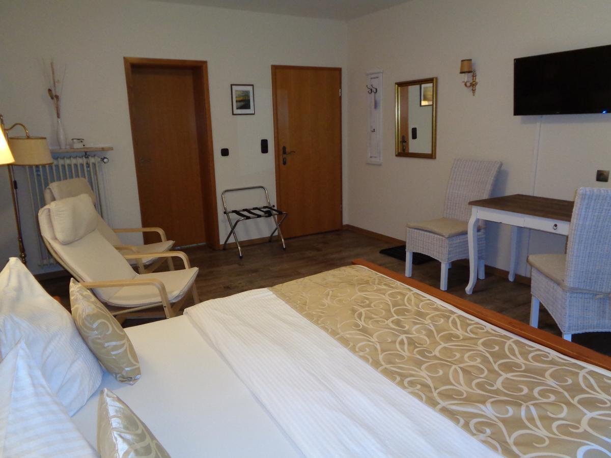 Hotel Garni Eichhornkobel Faßberg Esterno foto