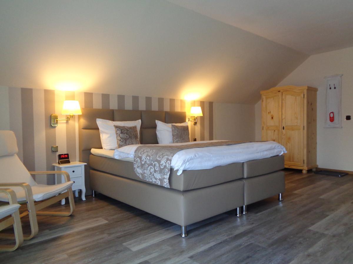 Hotel Garni Eichhornkobel Faßberg Esterno foto